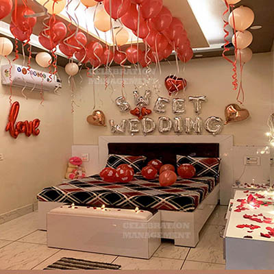 Deva Balloon & Decor